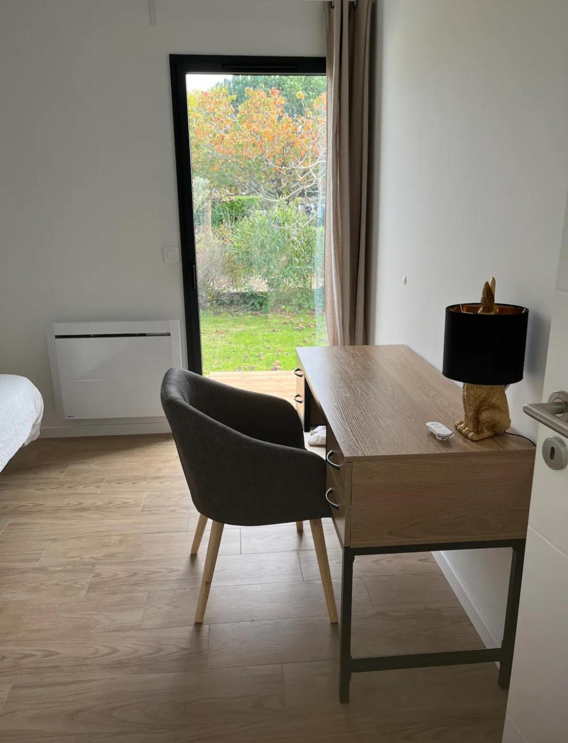 Holiday home Agreable Maison Individuelle Proche Bordeaux Ambares-et-Lagrave
